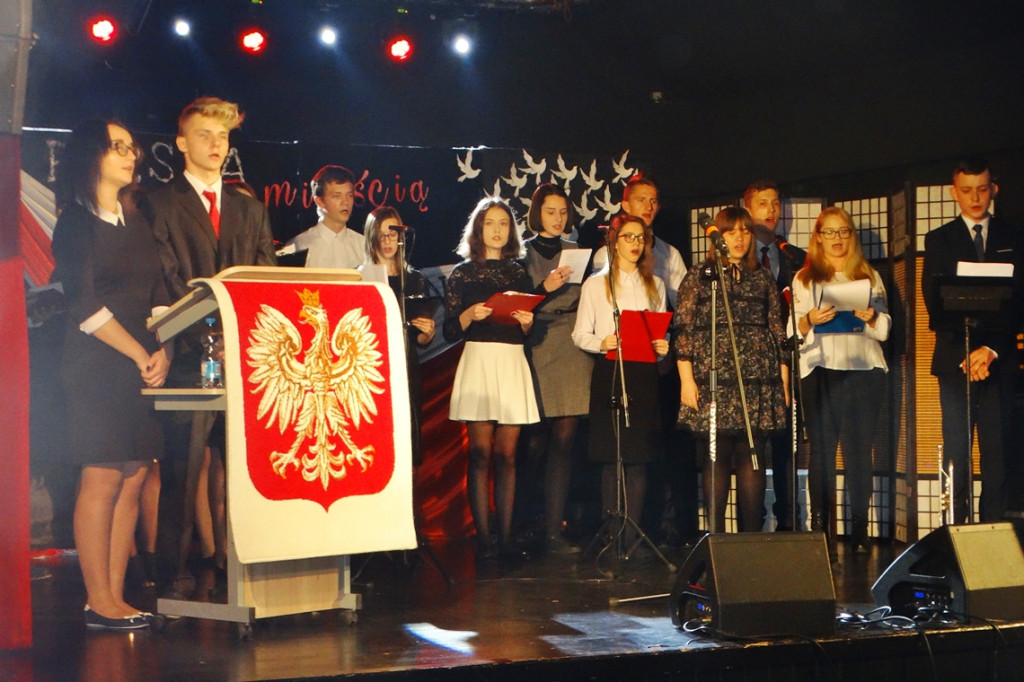 Wzruszający spektakl z okazji 11 listopada