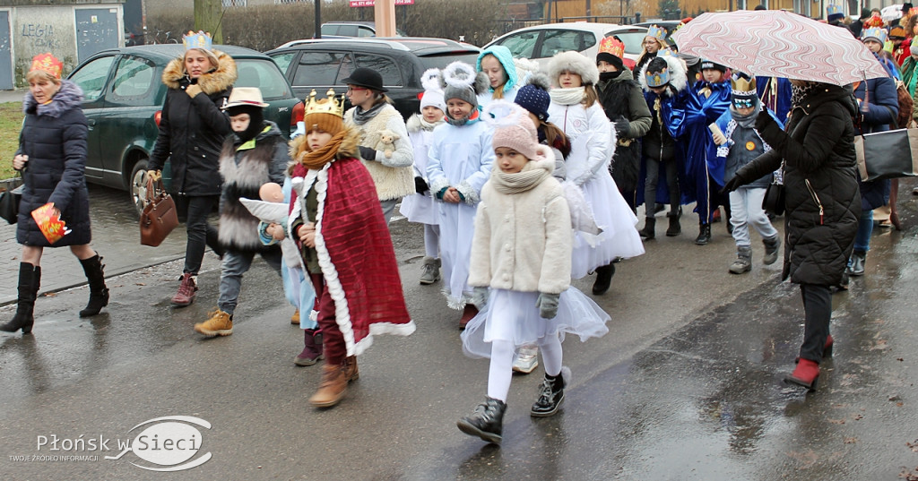 Trzej Królowie przeszli ulicami Raciąża