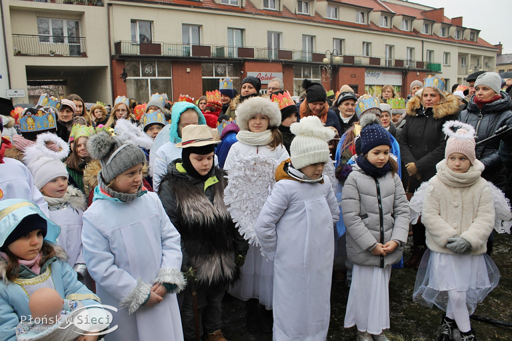 Trzej Królowie przeszli ulicami Raciąża