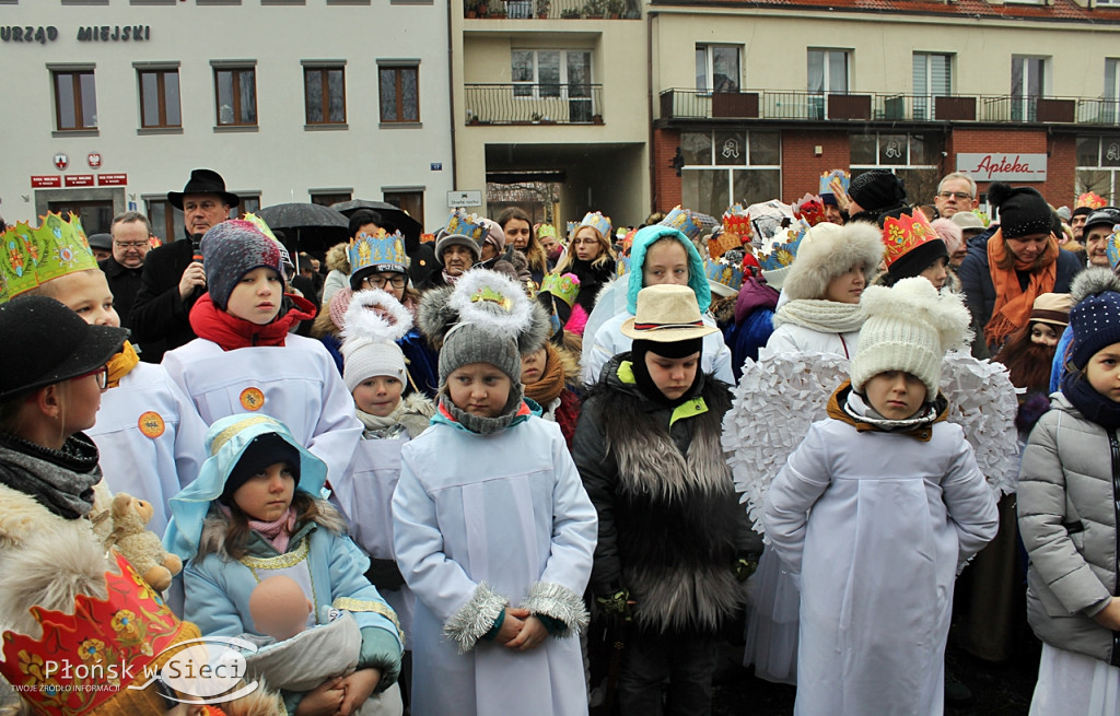 Trzej Królowie przeszli ulicami Raciąża