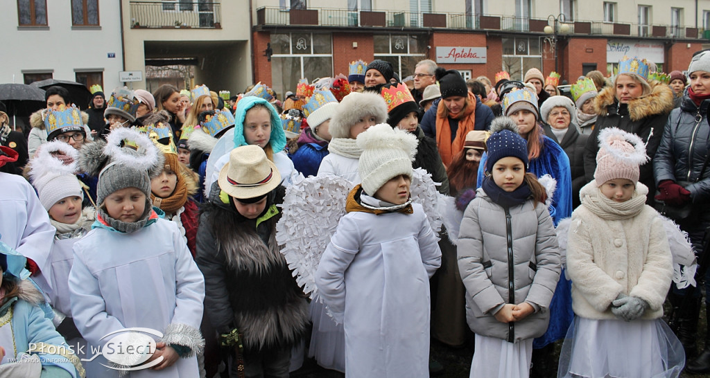 Trzej Królowie przeszli ulicami Raciąża