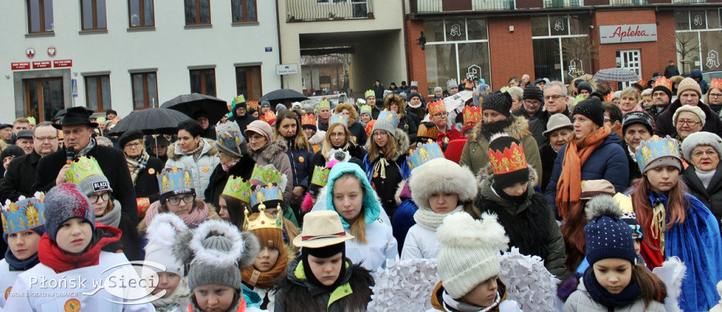 Trzej Królowie przeszli ulicami Raciąża