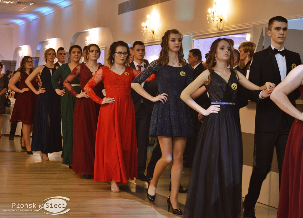 Poloneza czas zacząć! Bal maturzystów z ZS nr 1