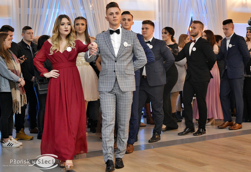 Poloneza czas zacząć! Bal maturzystów z ZS nr 1