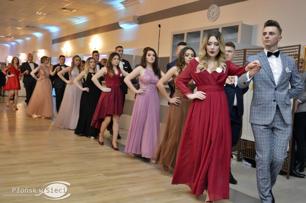Poloneza czas zacząć! Bal maturzystów z ZS nr 1