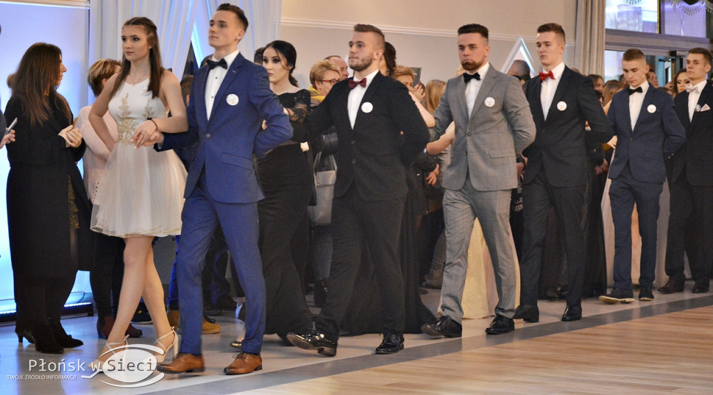 Poloneza czas zacząć! Bal maturzystów z ZS nr 1
