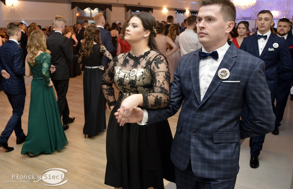 Poloneza czas zacząć! Bal maturzystów z ZS nr 1