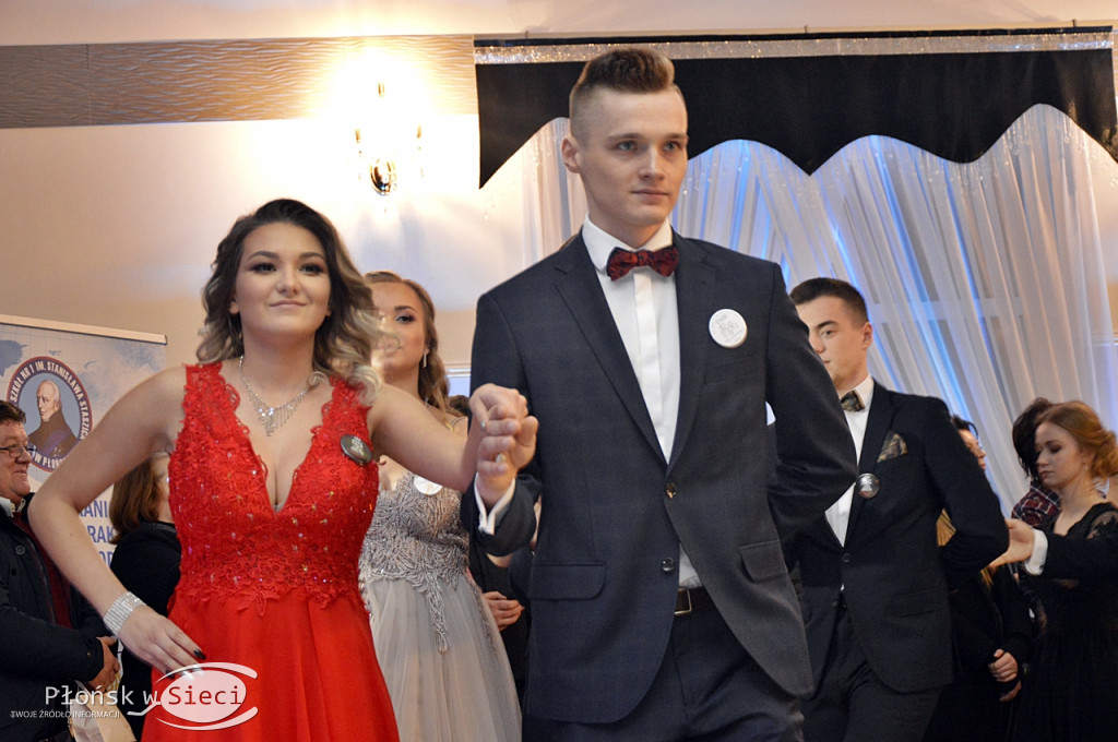 Poloneza czas zacząć! Bal maturzystów z ZS nr 1