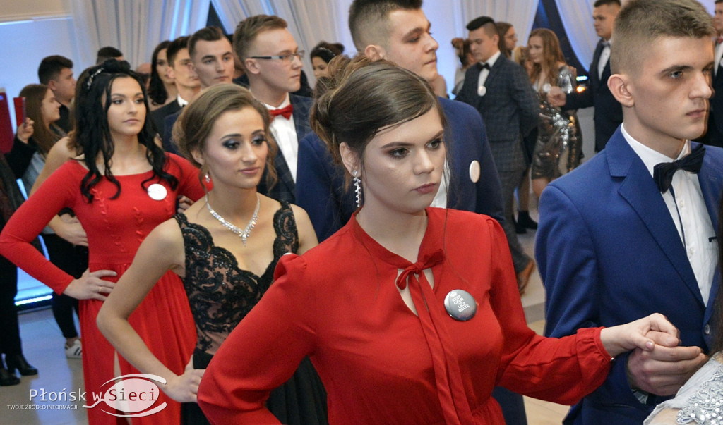 Poloneza czas zacząć! Bal maturzystów z ZS nr 1