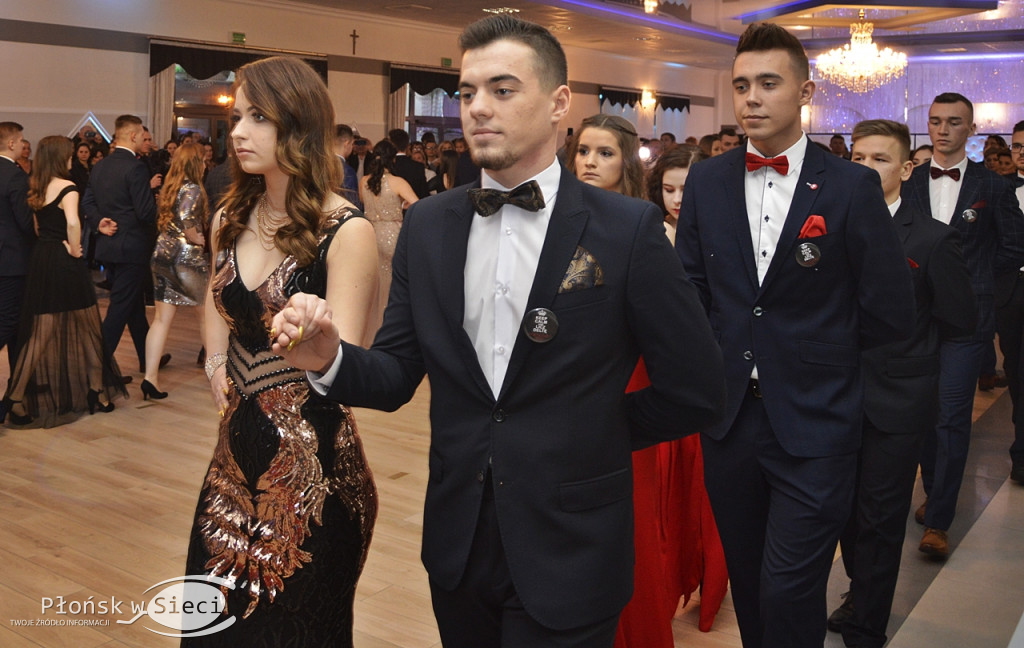 Poloneza czas zacząć! Bal maturzystów z ZS nr 1