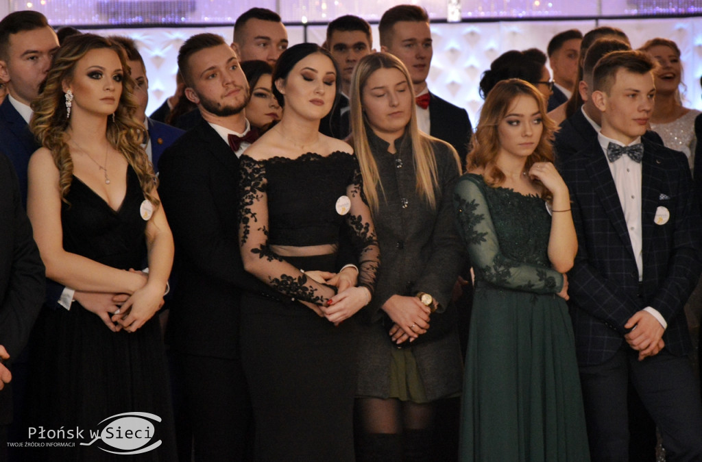 Poloneza czas zacząć! Bal maturzystów z ZS nr 1
