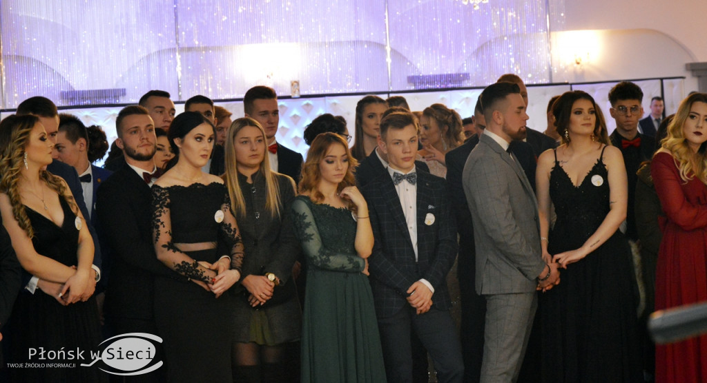 Poloneza czas zacząć! Bal maturzystów z ZS nr 1