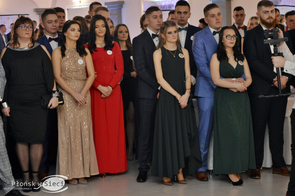 Poloneza czas zacząć! Bal maturzystów z ZS nr 1