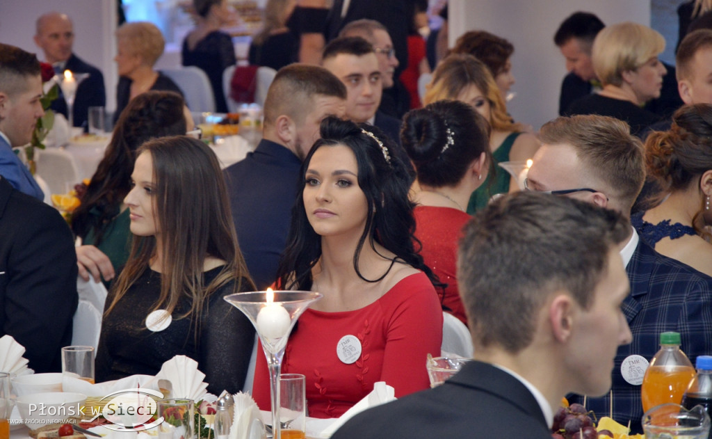Poloneza czas zacząć! Bal maturzystów z ZS nr 1