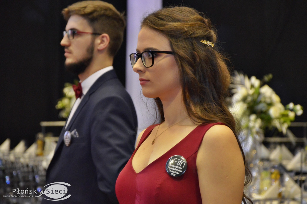 Studniówkowe ostatki w Płońsku - bawiło się I LO
