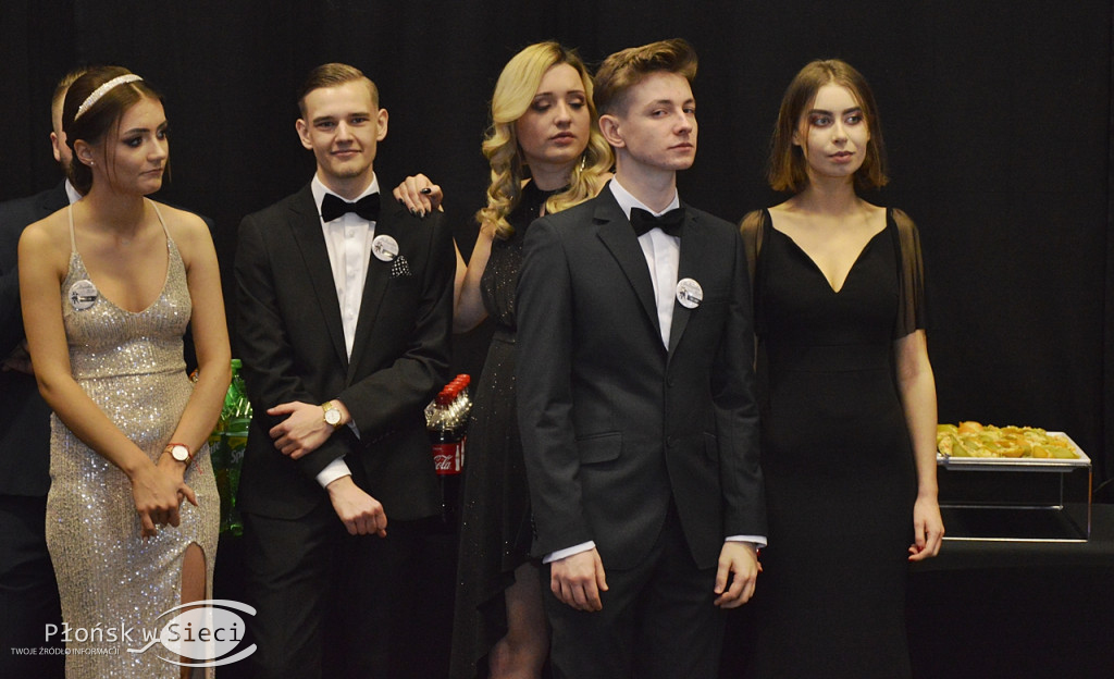 Studniówkowe ostatki w Płońsku - bawiło się I LO