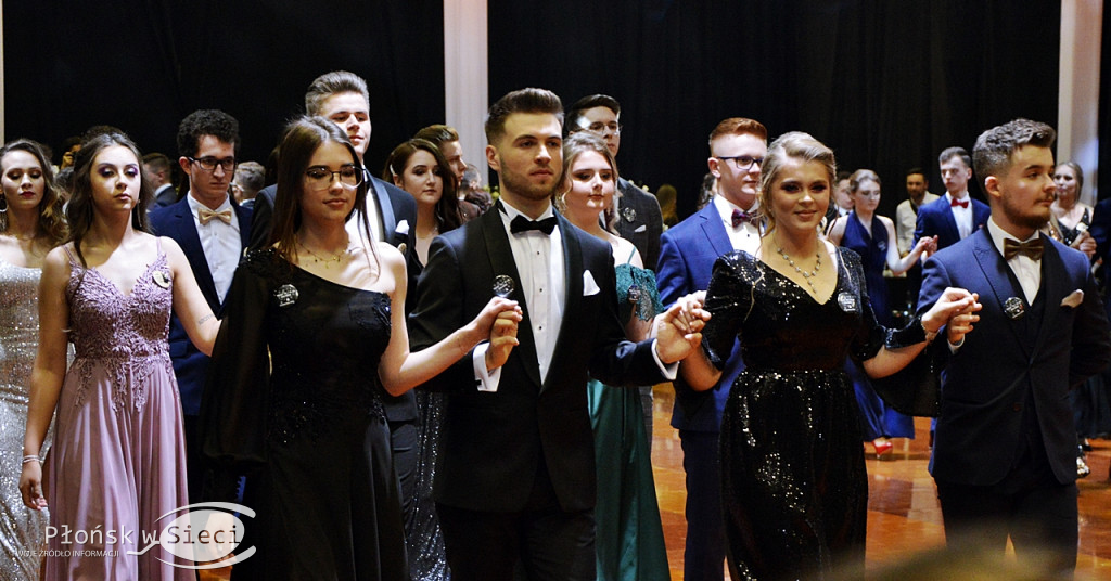 Studniówkowe ostatki w Płońsku - bawiło się I LO