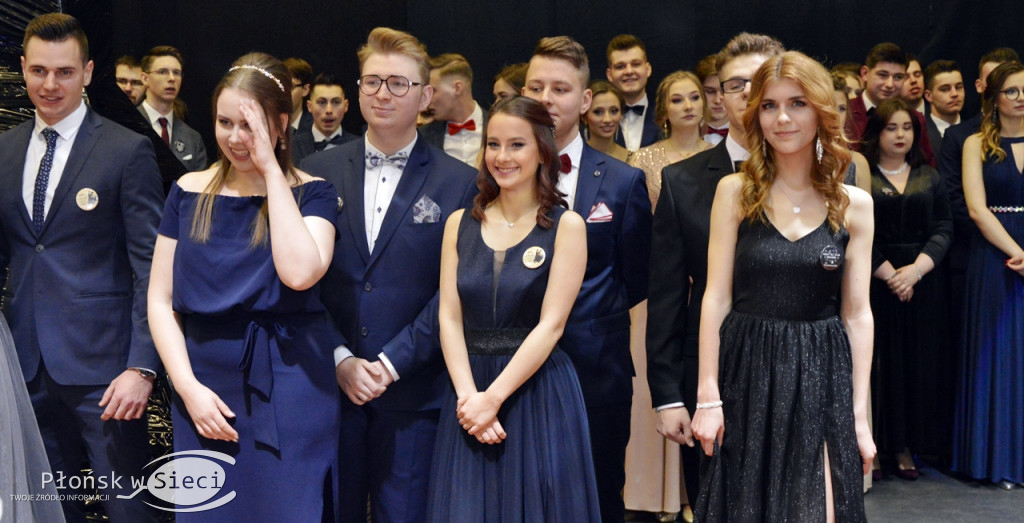 Studniówkowe ostatki w Płońsku - bawiło się I LO
