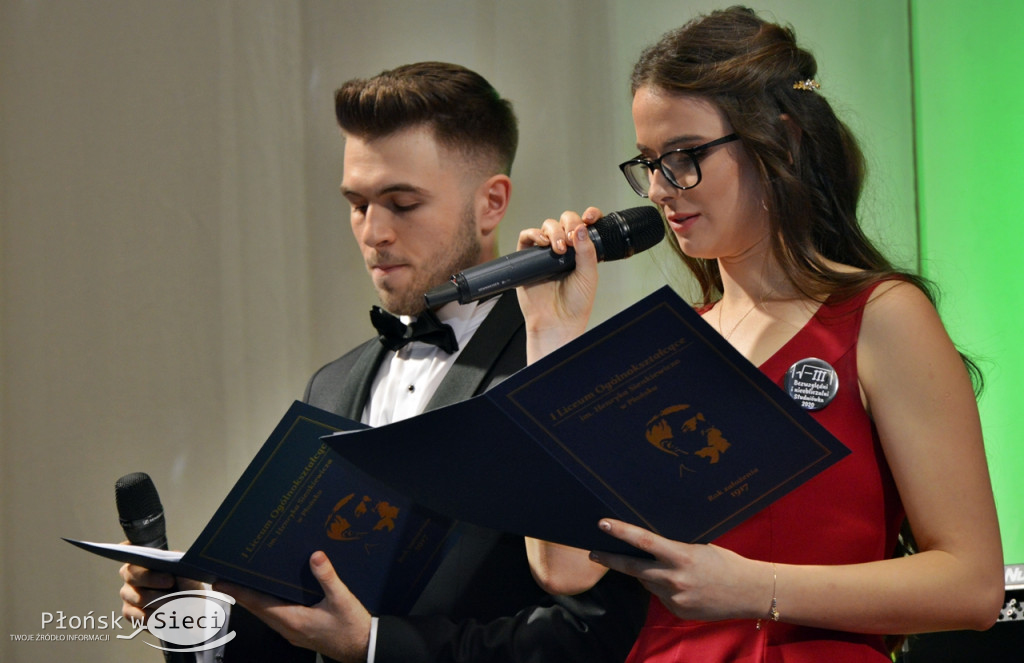 Studniówkowe ostatki w Płońsku - bawiło się I LO