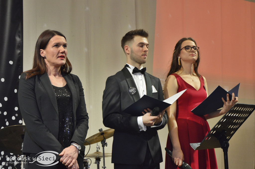 Studniówkowe ostatki w Płońsku - bawiło się I LO