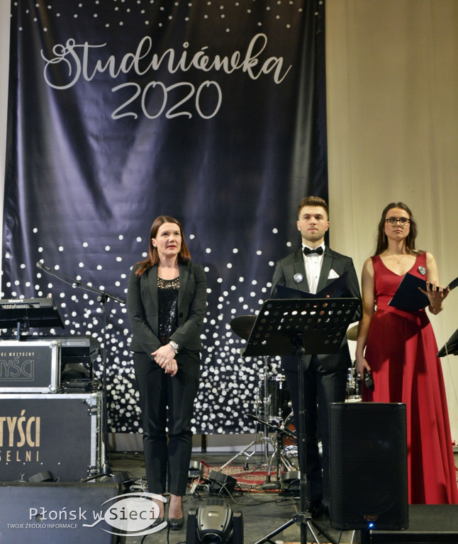 Studniówkowe ostatki w Płońsku - bawiło się I LO