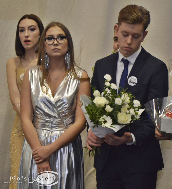 Studniówkowe ostatki w Płońsku - bawiło się I LO