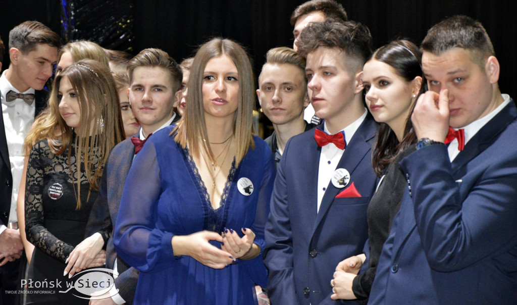 Studniówkowe ostatki w Płońsku - bawiło się I LO