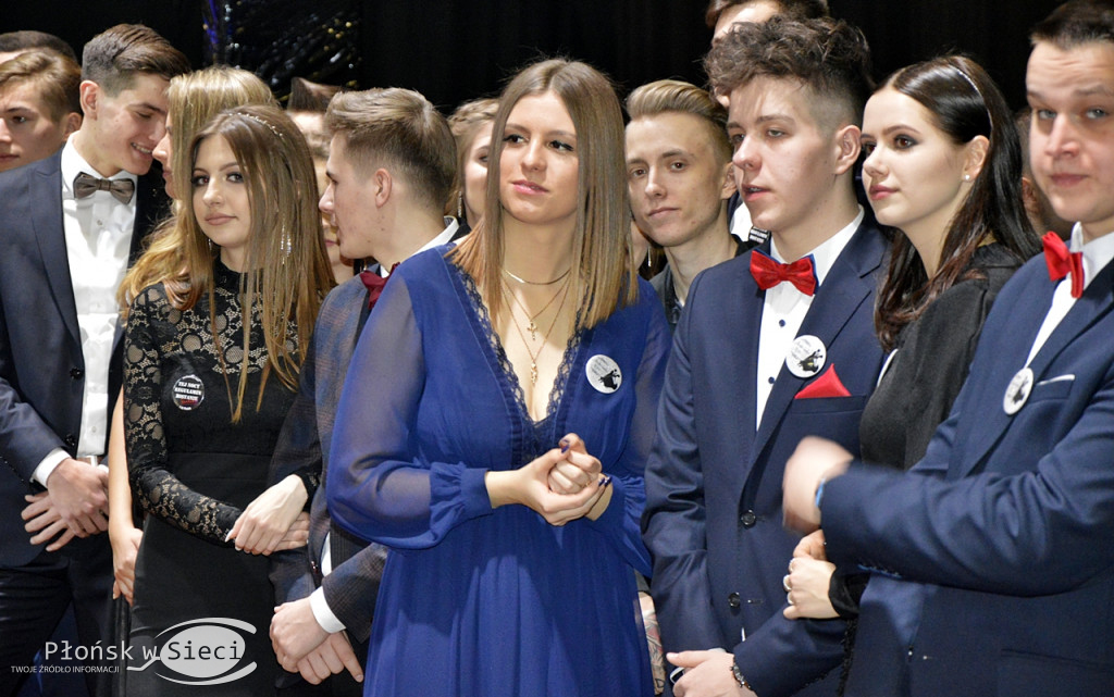 Studniówkowe ostatki w Płońsku - bawiło się I LO