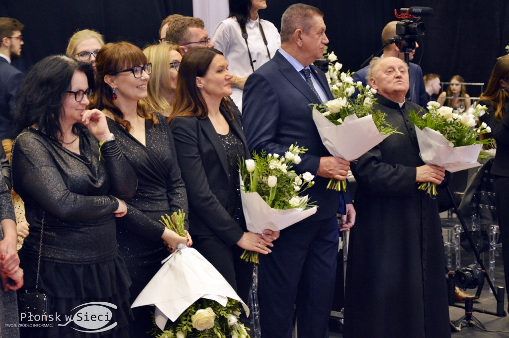 Studniówkowe ostatki w Płońsku - bawiło się I LO