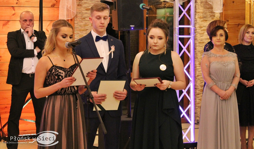 Niech żyje bal! Studniówka ZS w Raciążu