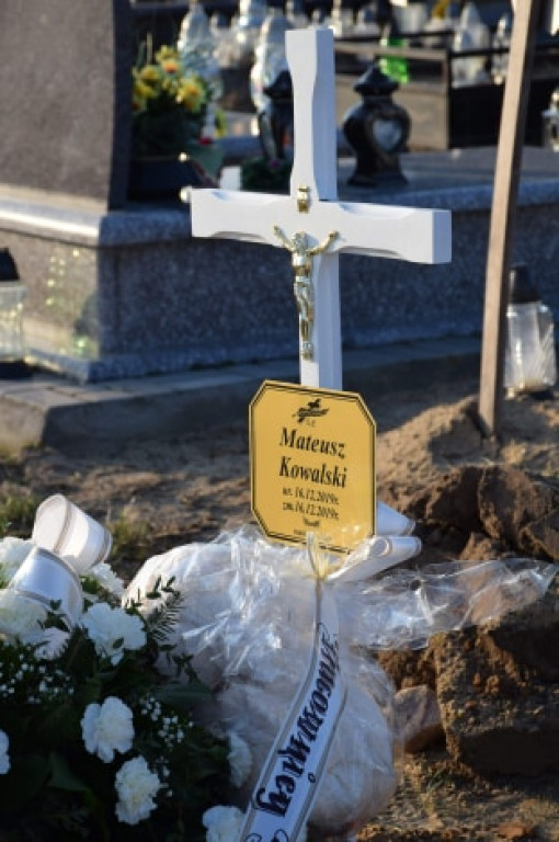 Pogrzeb Mateuszka, noworodka znalezionego w płońskiej sortowni