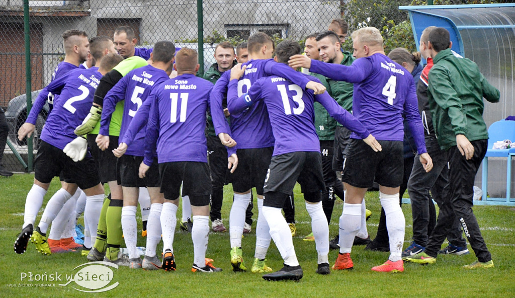 Derby Błękitni vs. Sona w strugach deszczu