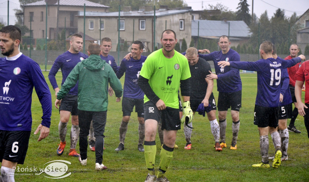 Derby Błękitni vs. Sona w strugach deszczu