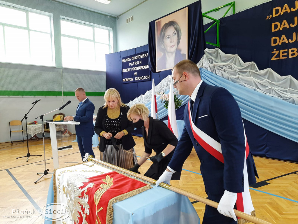 Podstawówka w Kucicach z patronem i sztandarem
