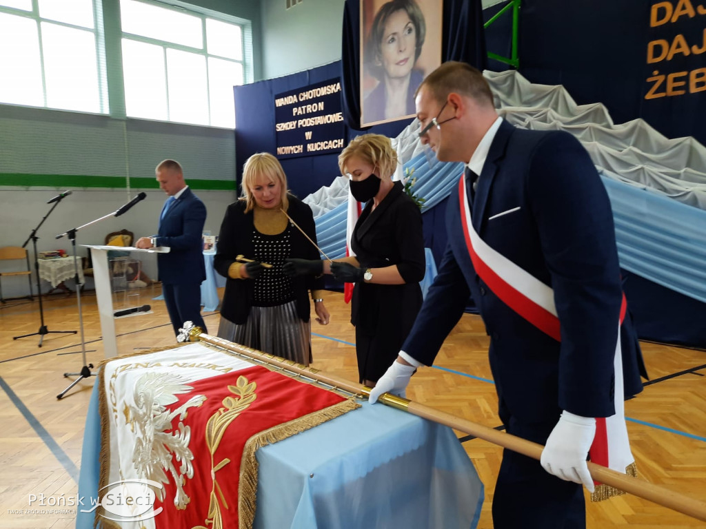 Podstawówka w Kucicach z patronem i sztandarem