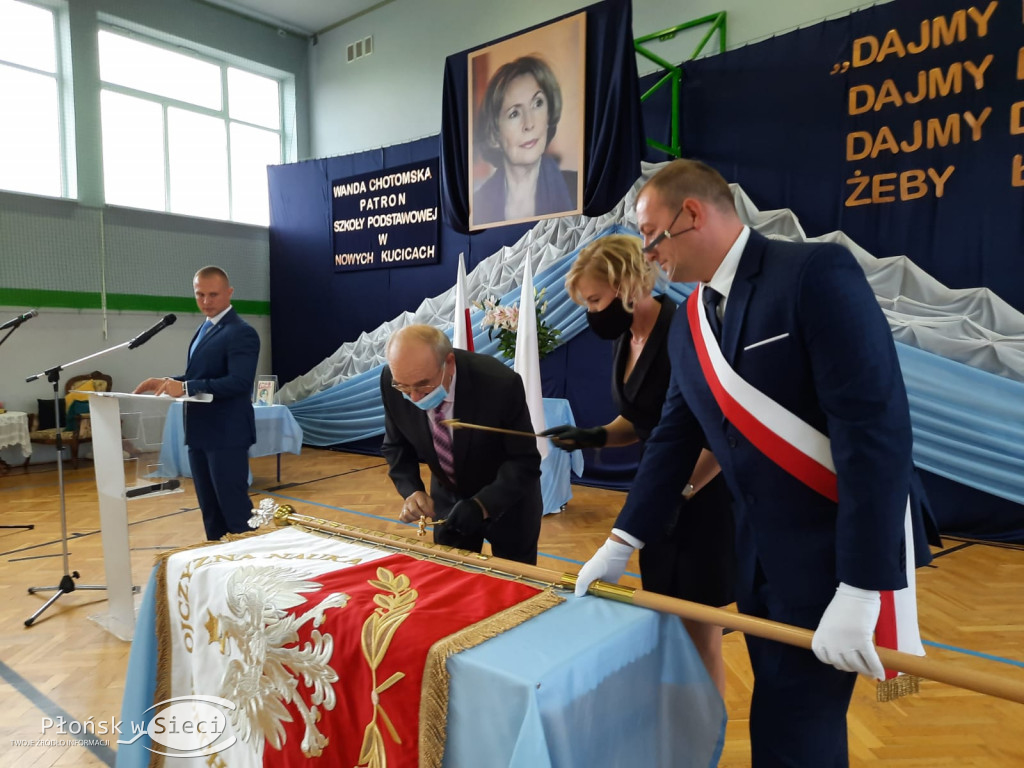 Podstawówka w Kucicach z patronem i sztandarem