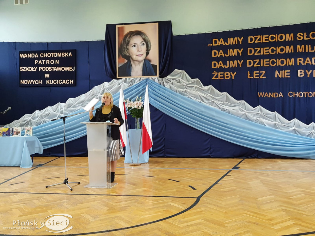 Podstawówka w Kucicach z patronem i sztandarem
