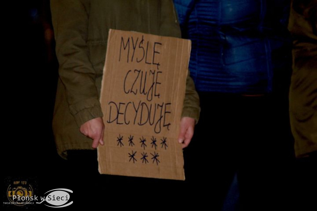 Protest #PiekłoKobiet w Nowym Mieście