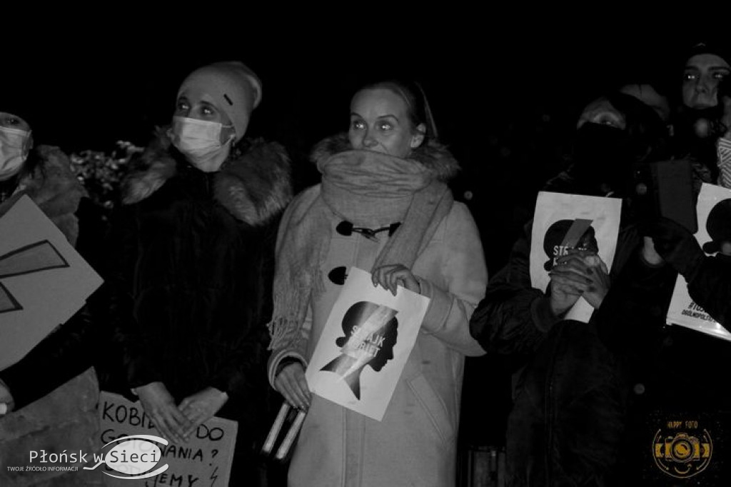 Protest #PiekłoKobiet w Nowym Mieście