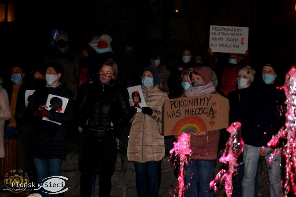 Protest #PiekłoKobiet w Nowym Mieście