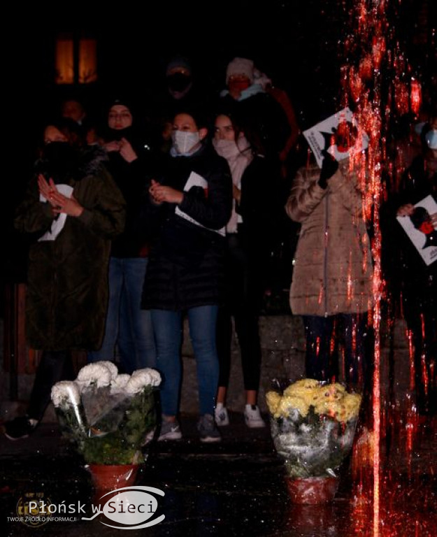 Protest #PiekłoKobiet w Nowym Mieście