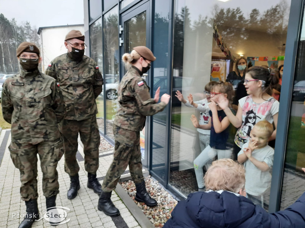 Obdarowali dzieci w Kraszewie-Czubakach