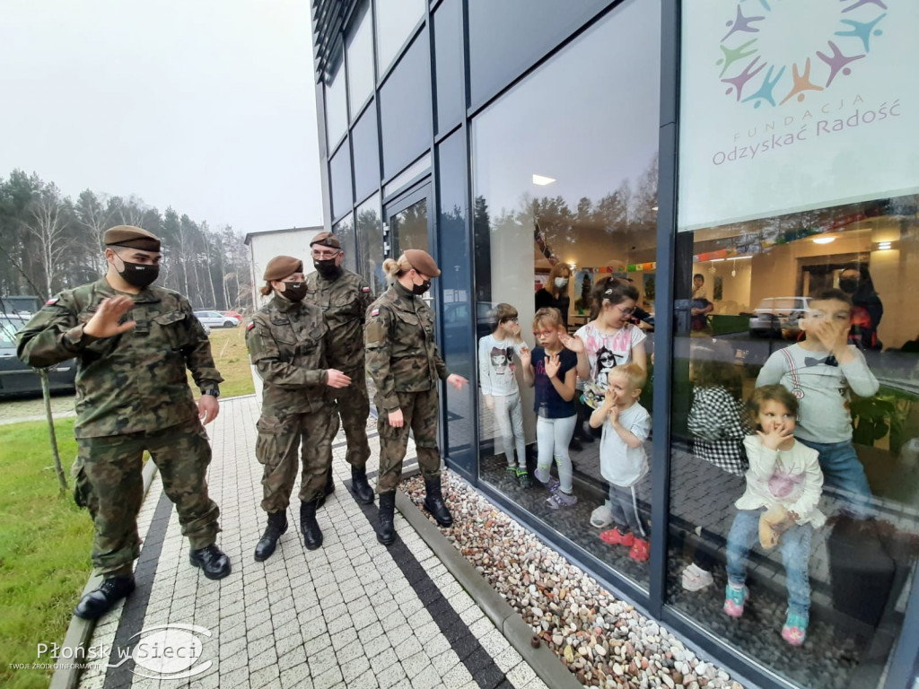 Obdarowali dzieci w Kraszewie-Czubakach