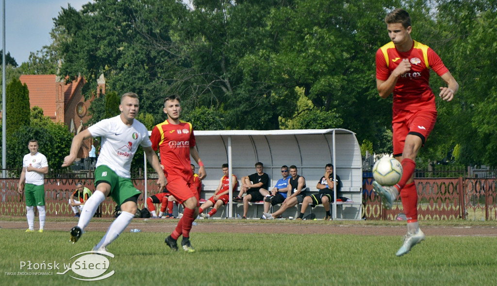 Derbowo na koniec piłkarskiego sezonu