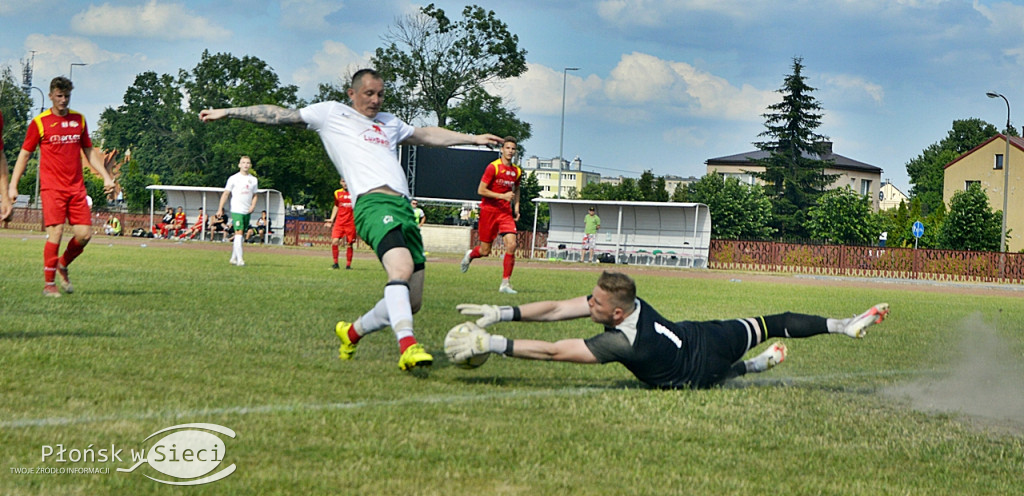 Derbowo na koniec piłkarskiego sezonu
