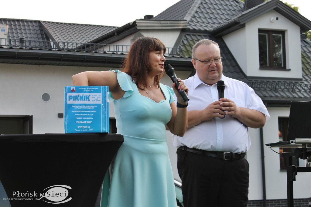 Plenerowa promocja szczepień w Raciążu