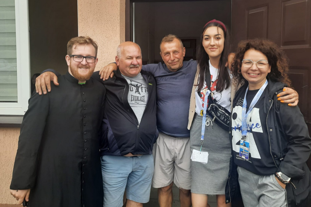 Pielgrzymi kroczą przez powiat płoński