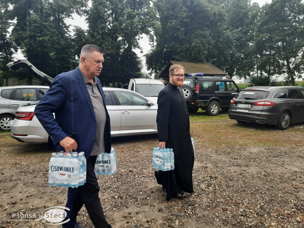 Pielgrzymi kroczą przez powiat płoński