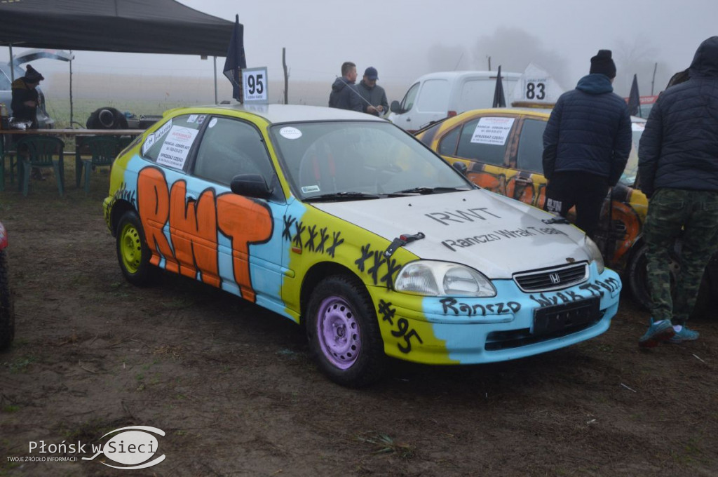 Motociekawy Wrak Race - zbiórka dla Bogusi