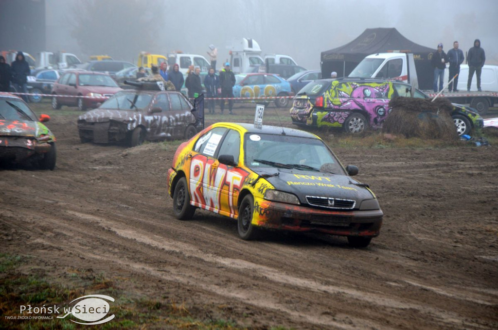 Motociekawy Wrak Race - zbiórka dla Bogusi